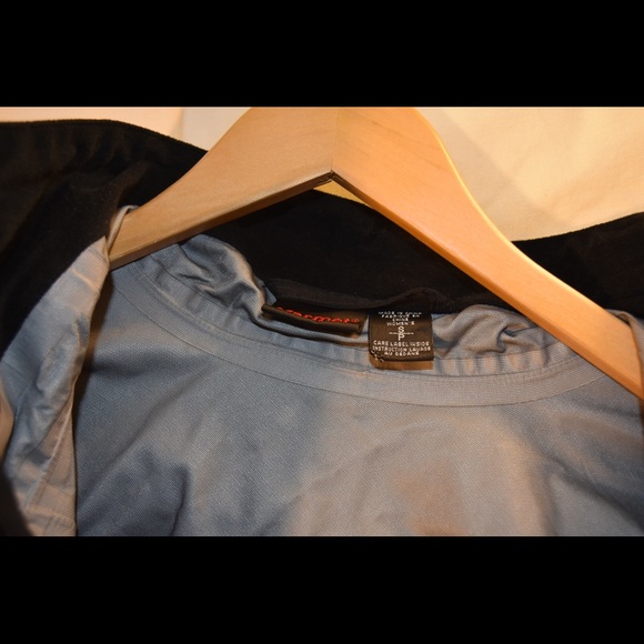 Women’s Marmot Ski Jacket - Picture 7 of 7